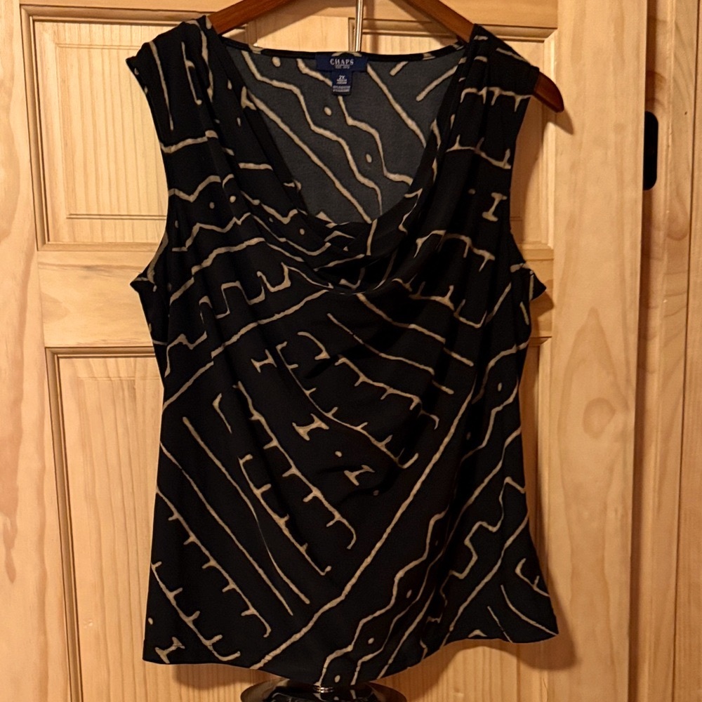 32-Chaps Black and Tan Patterned Women's Blouse